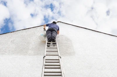 Peinture extérieure à Siros — façades et ravalement
